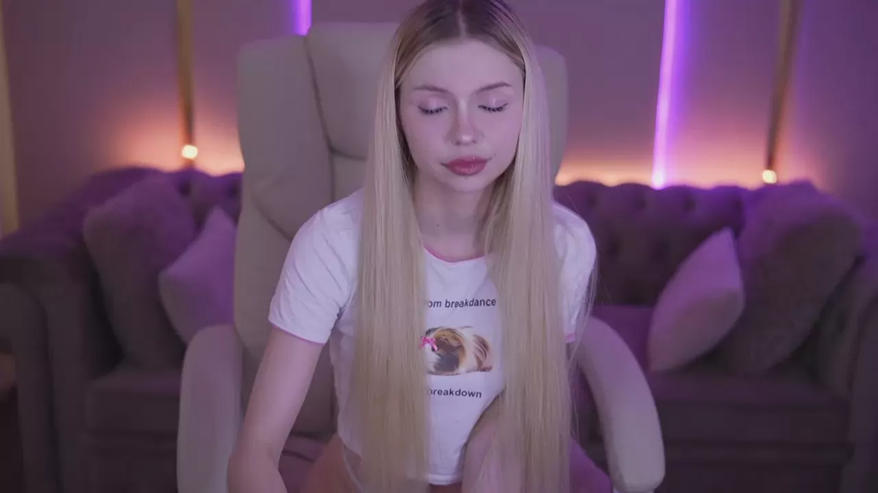 Offline EviStar on Cam4