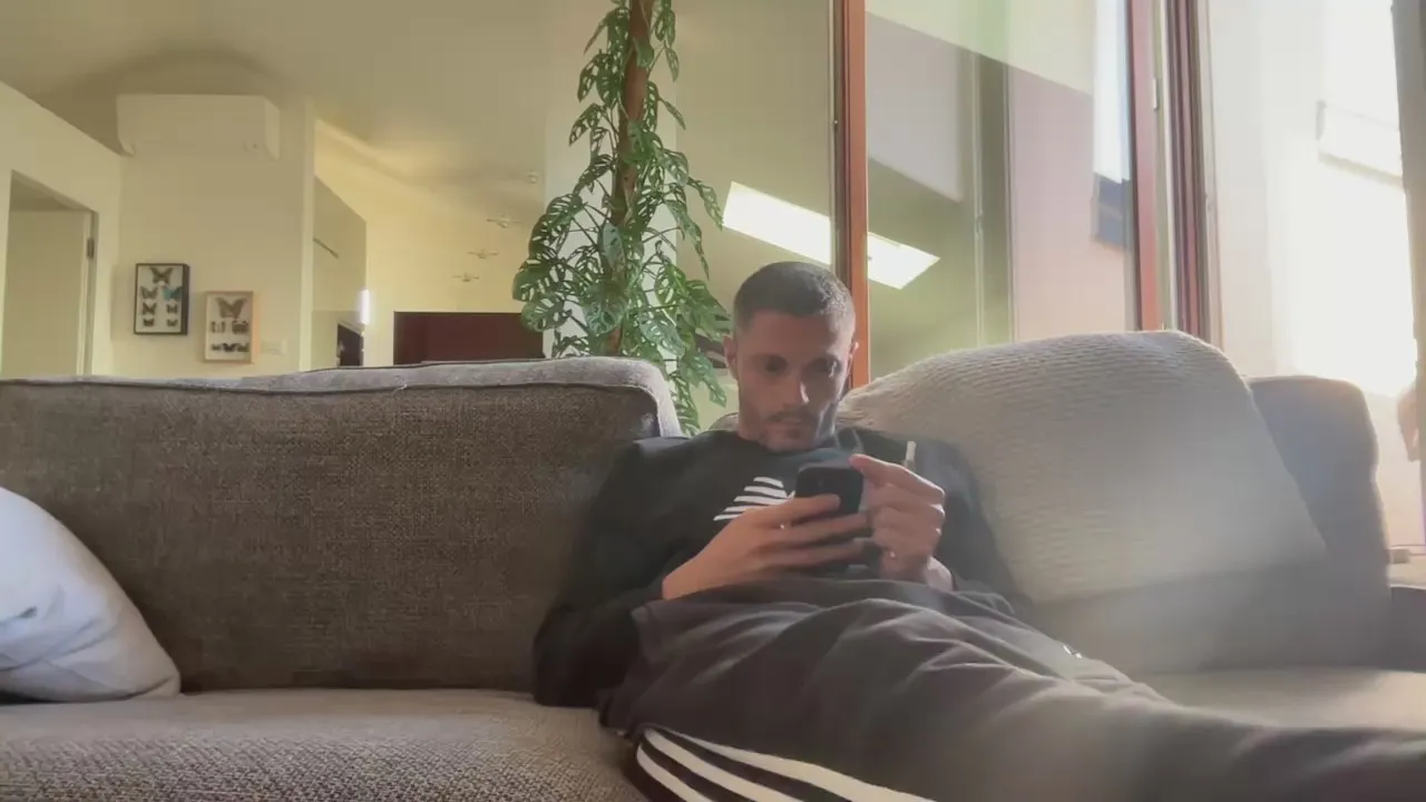 Offline extremeanal on Cam4