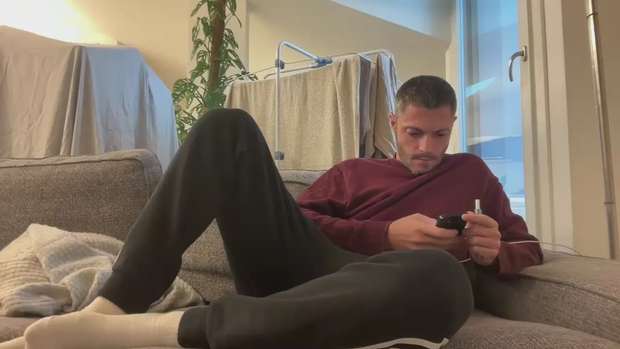 Offline extremeanal on Cam4