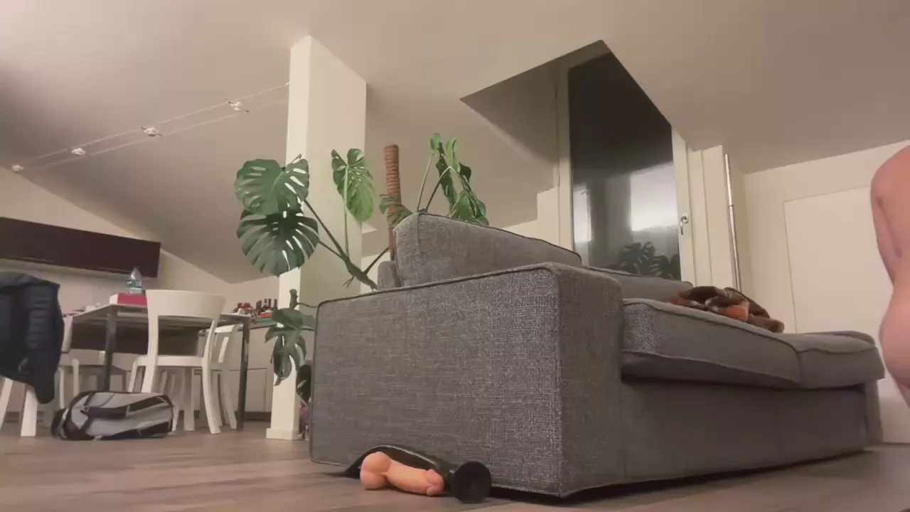 Offline extremeanal on Cam4