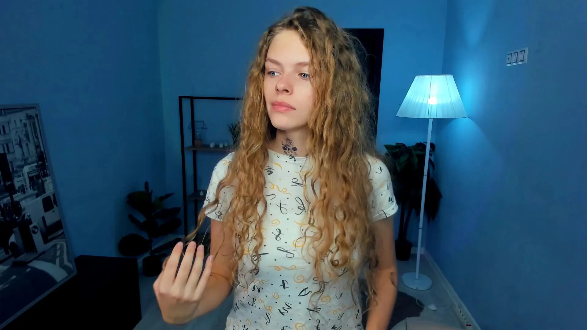 Offline FalineCleverley on Cam4