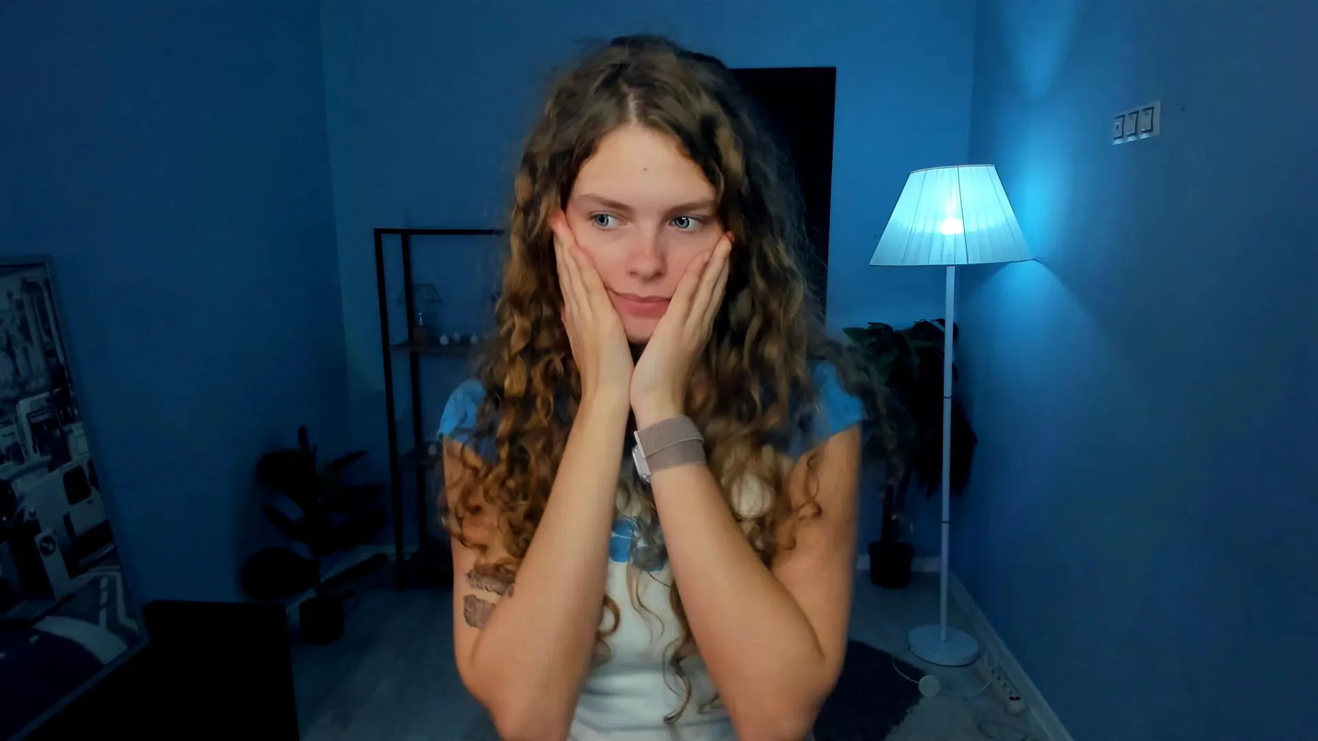 Offline FalineCleverley on Cam4