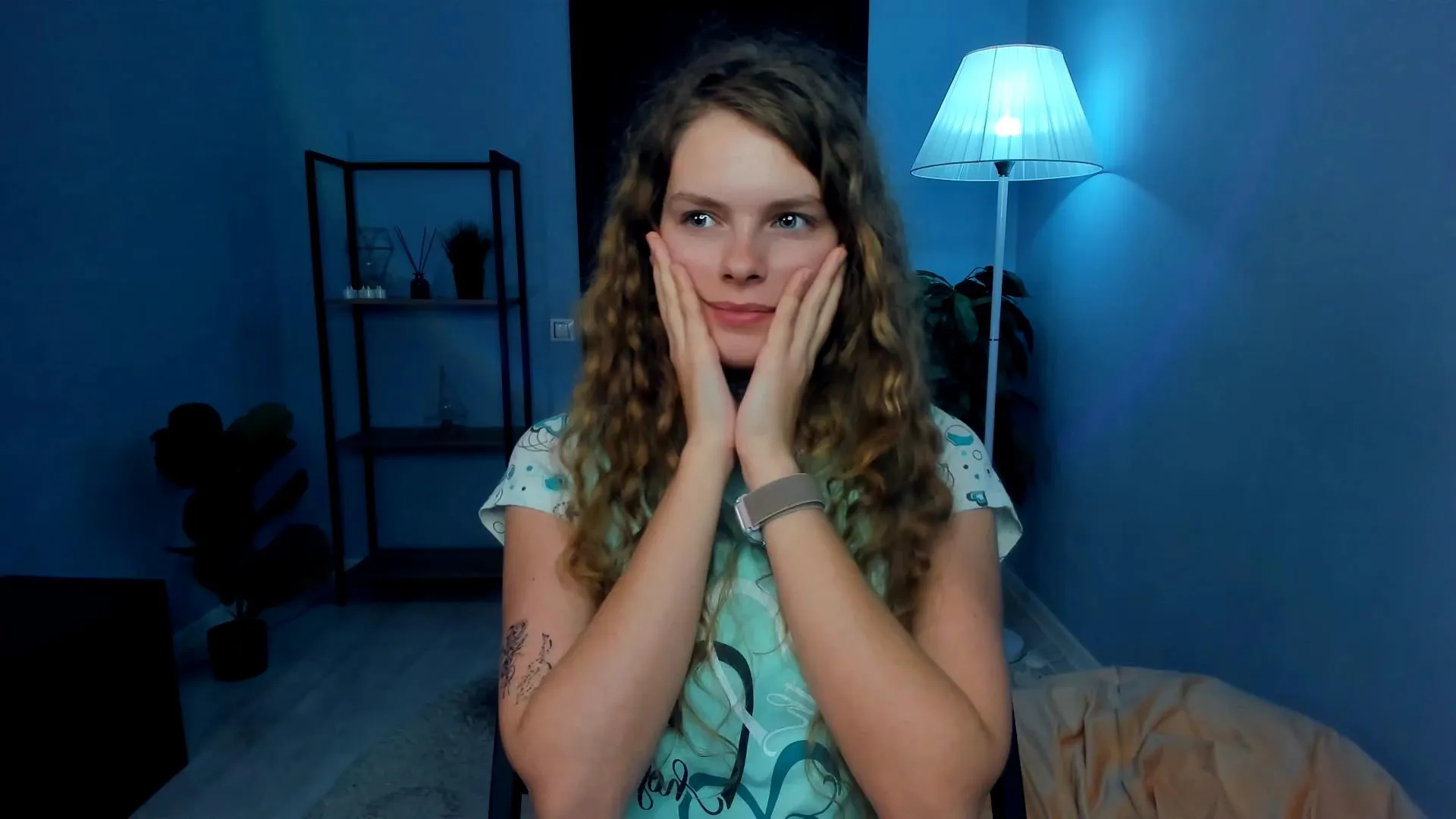 Offline FalineCleverley on Cam4