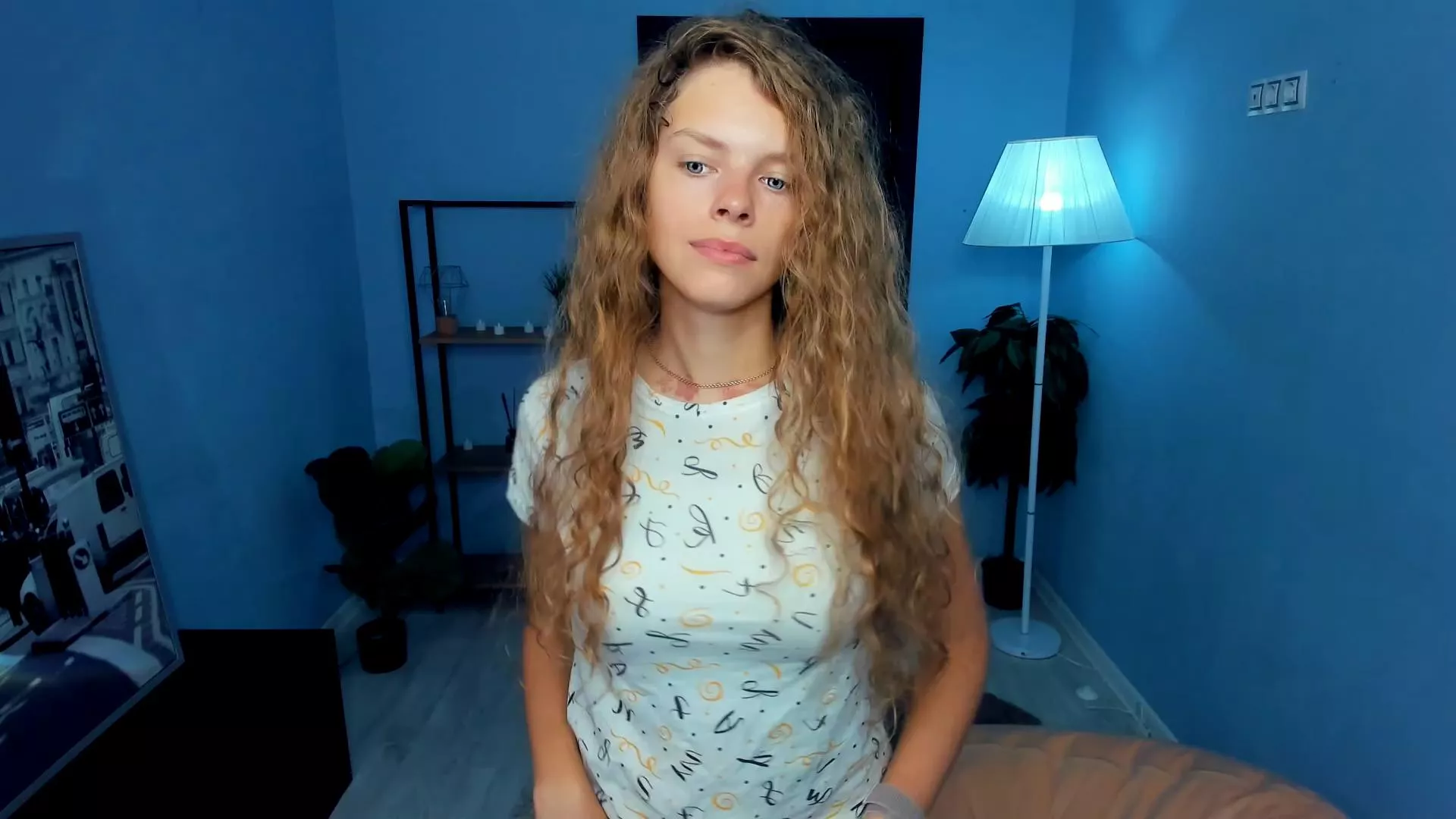 Offline FalineCleverley on Cam4