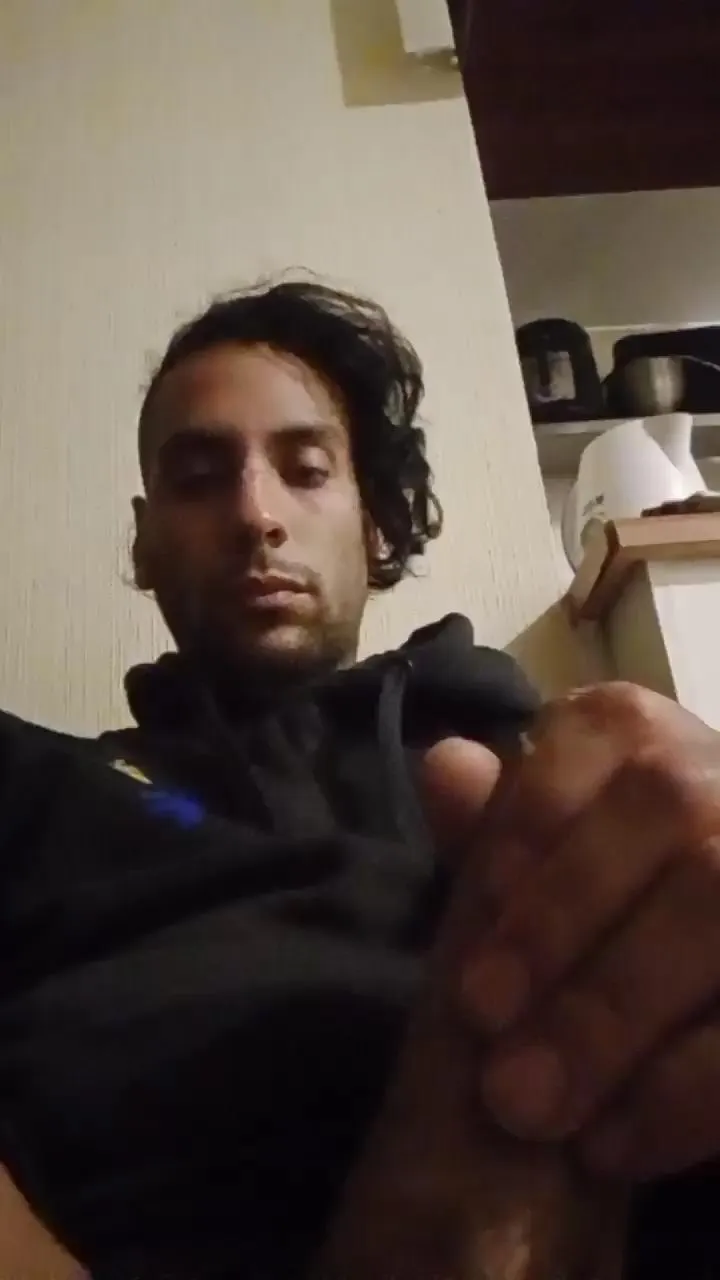 Offline fantom37 on Cam4