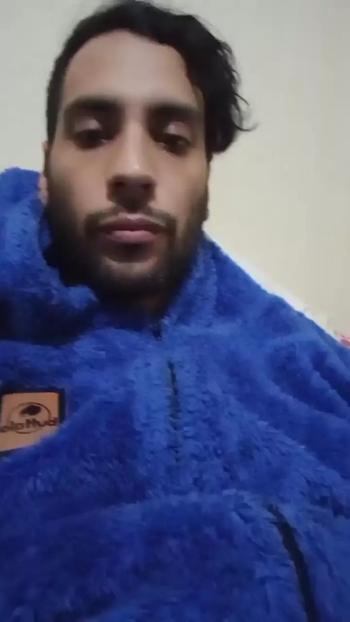 Offline fantom37 on Cam4