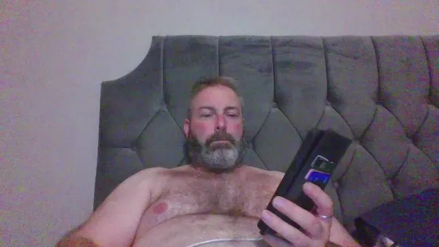 Offline Feature_me on Cam4