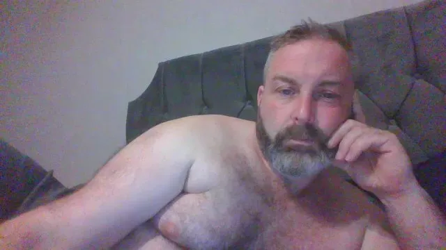 Offline Feature_me on Cam4