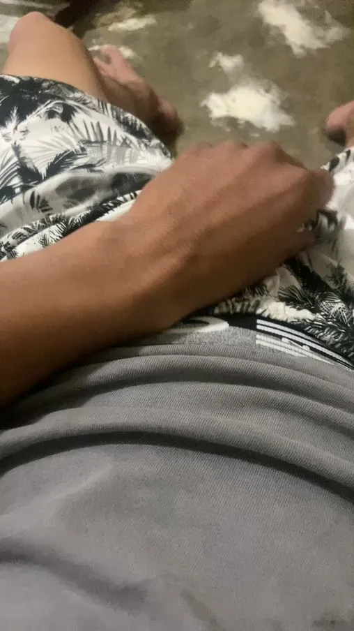 Offline felixm98 on Cam4