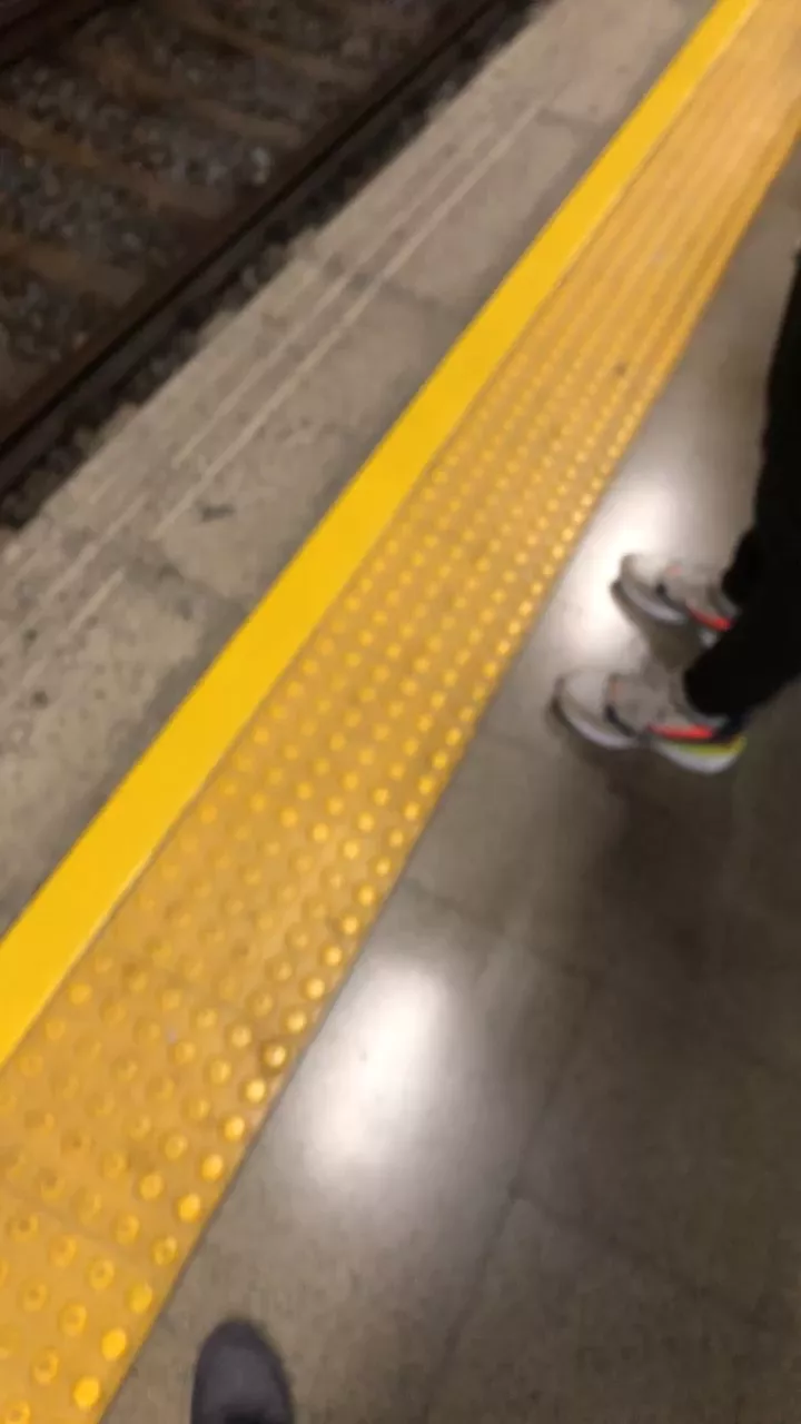 Offline felixm98 on Cam4