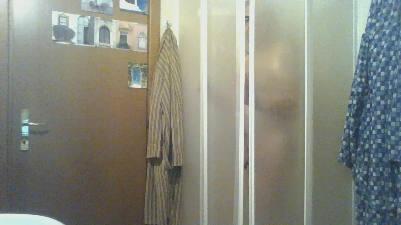 Offline fenicottero1 on Cam4