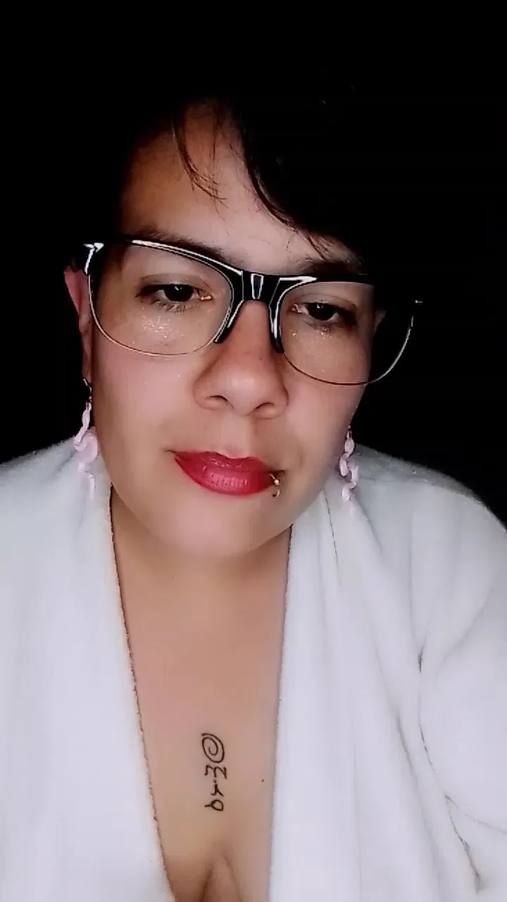 Offline Fetishdomm on Cam4