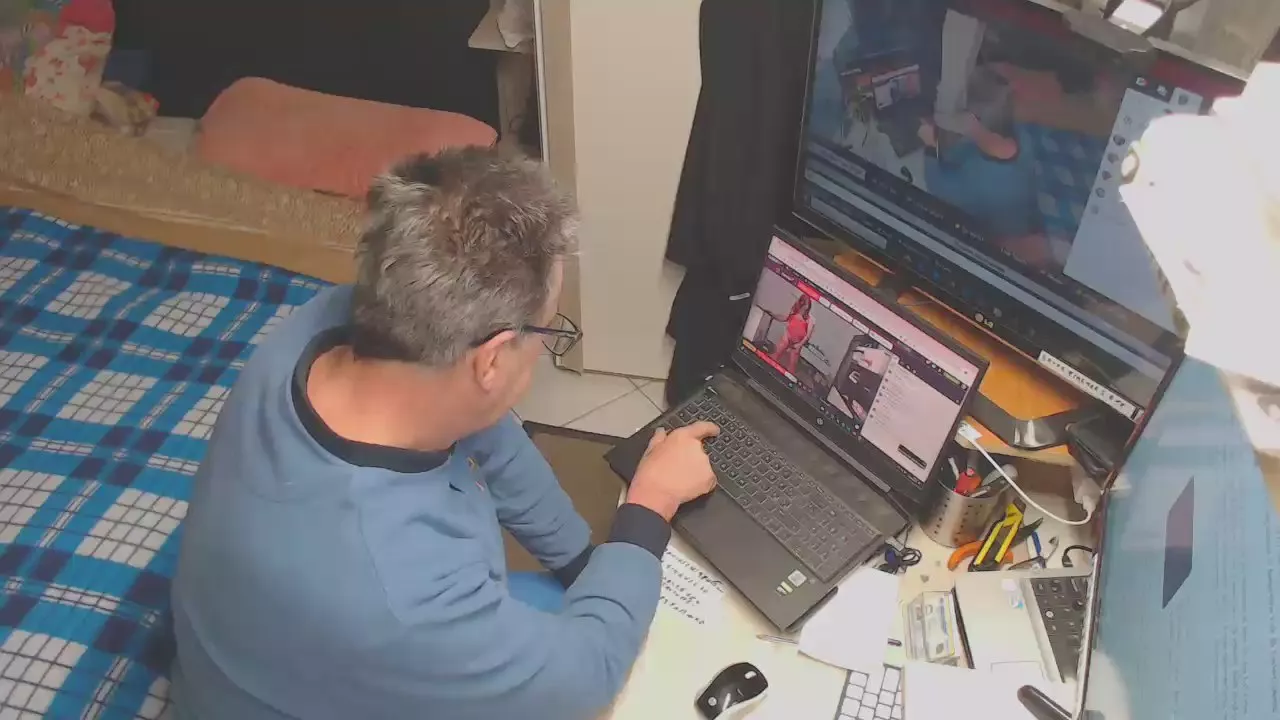 Offline firenze103 on Cam4