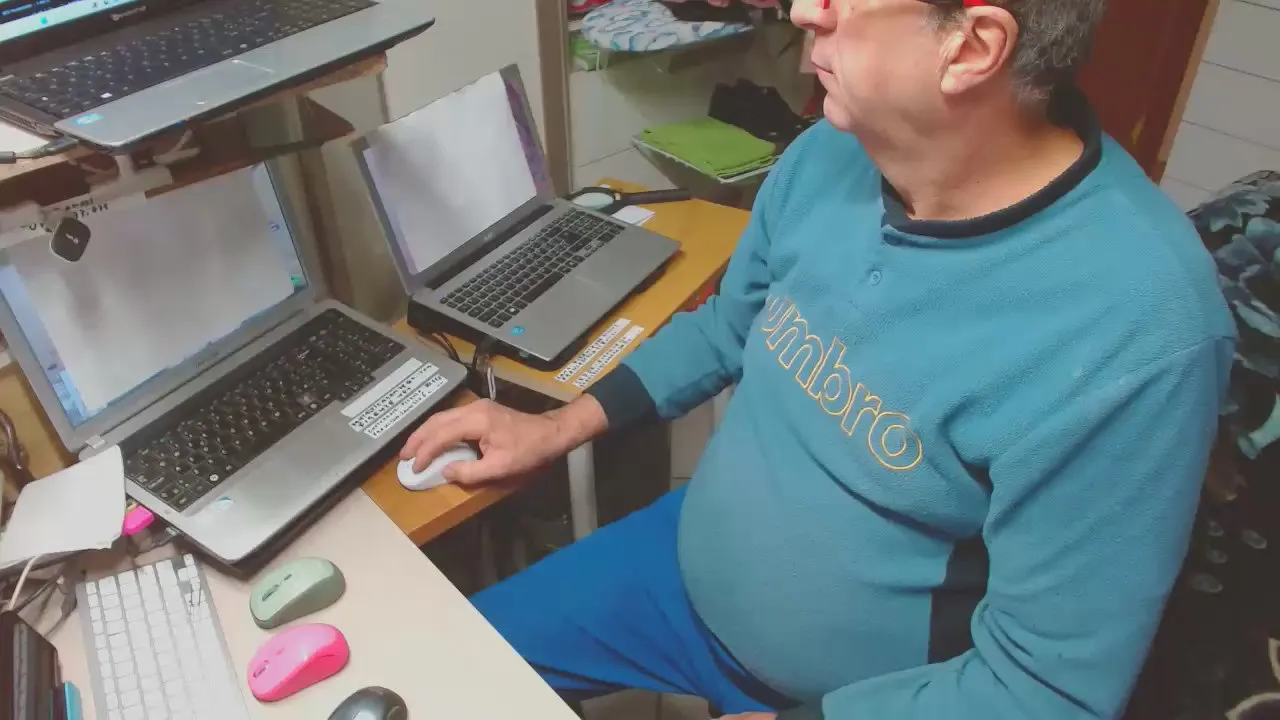 Offline firenze103 on Cam4