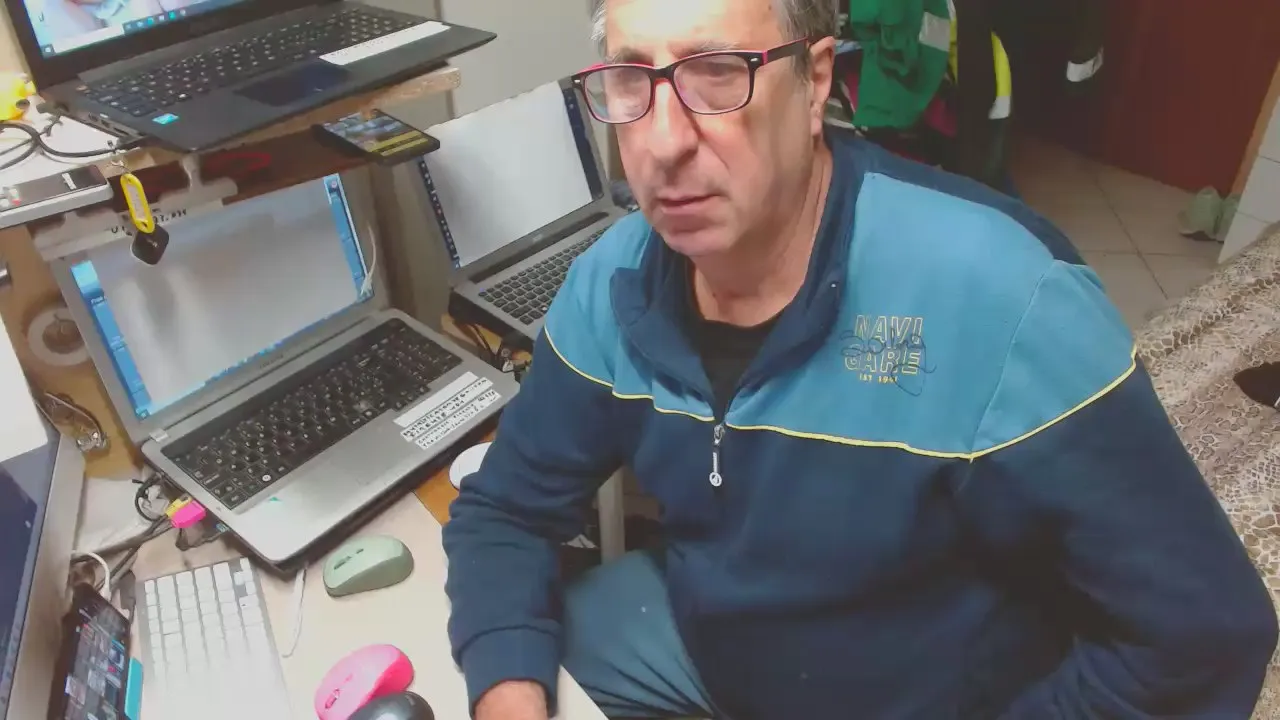 Offline firenze103 on Cam4