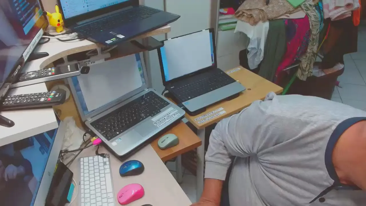 Offline firenze103 on Cam4