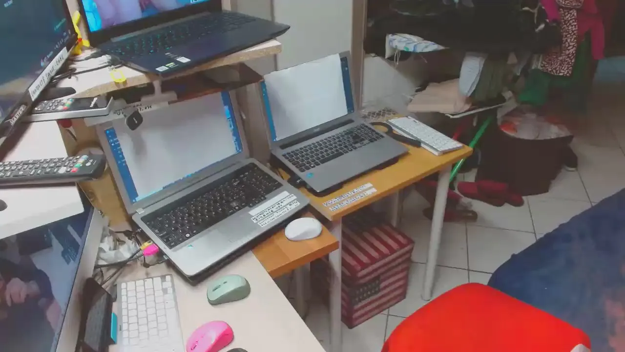 Offline firenze103 on Cam4