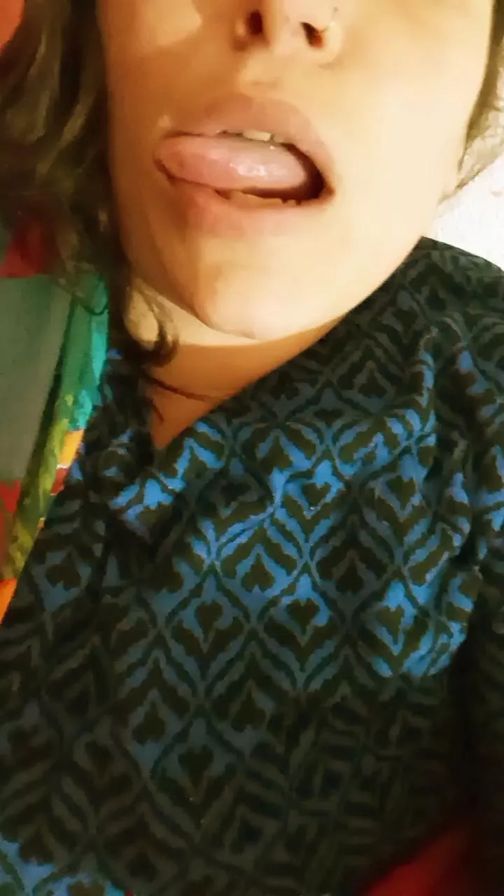 Offline Flordemorocha on Cam4