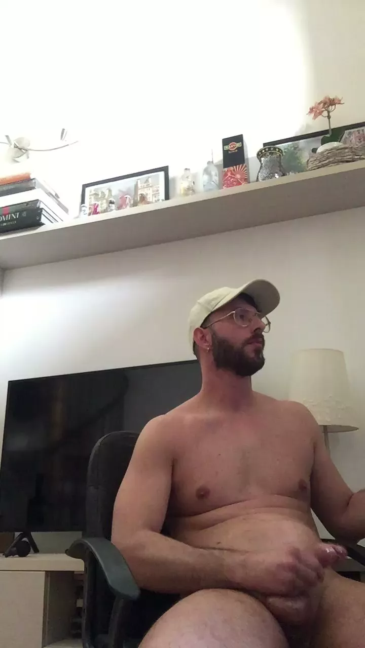 Offline florence1990 on Cam4