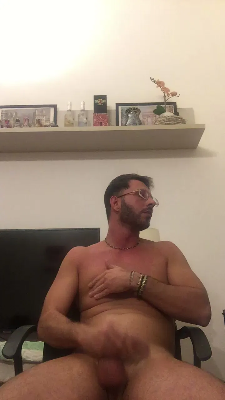 Offline florence1990 on Cam4