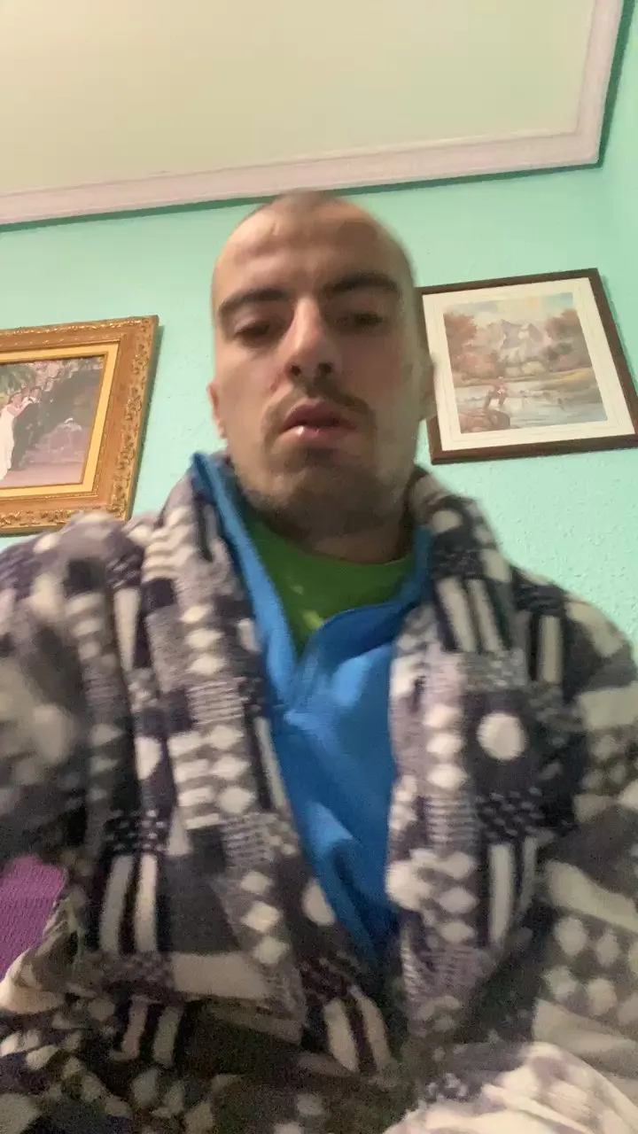 Offline frantri00 on Cam4