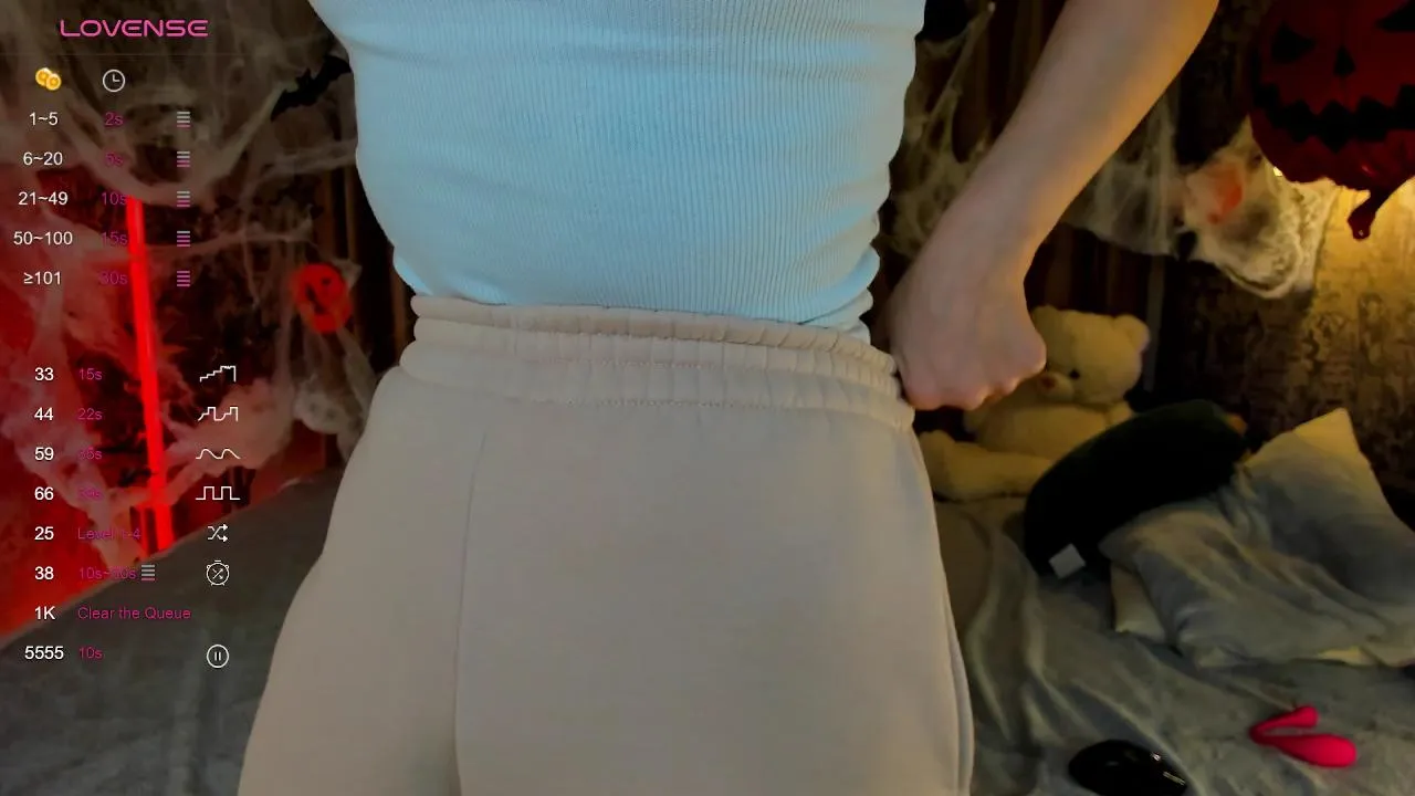 Offline FreyaRay on Cam4