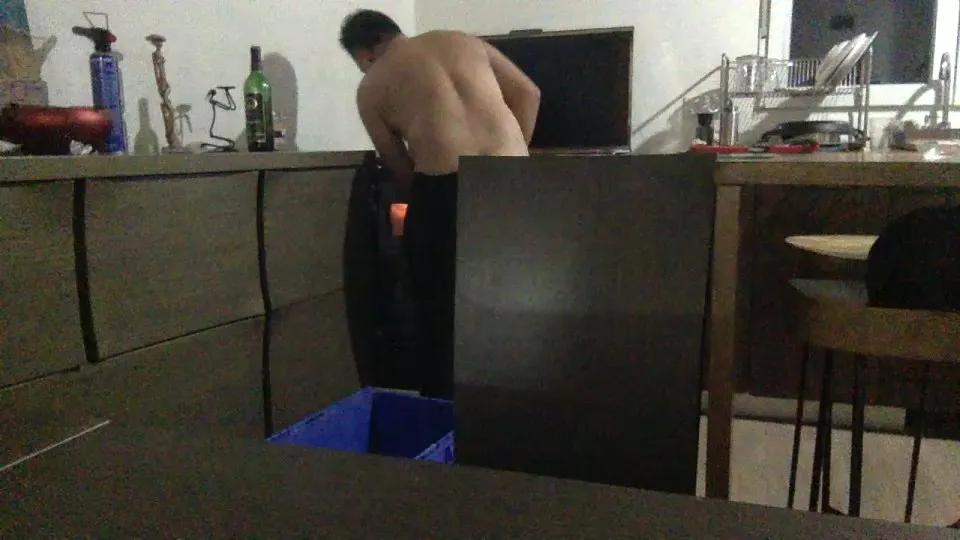 Offline futbolin84 on Cam4