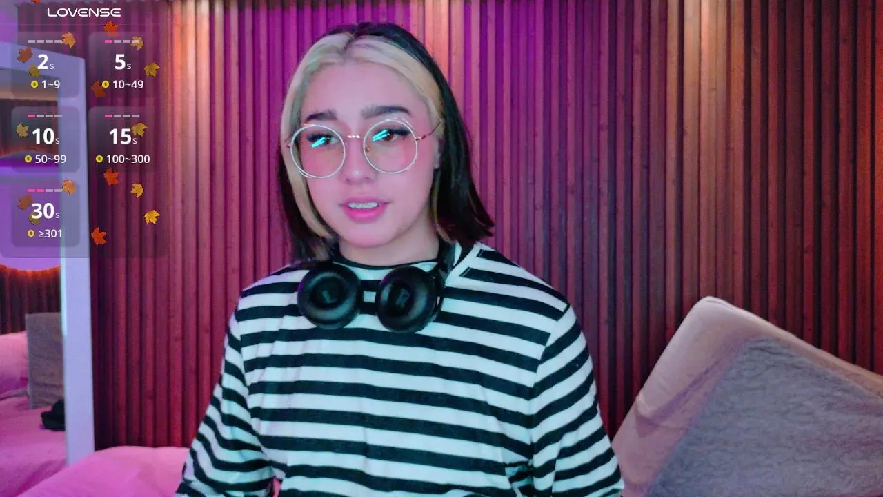 Offline GabyRose9 on Cam4