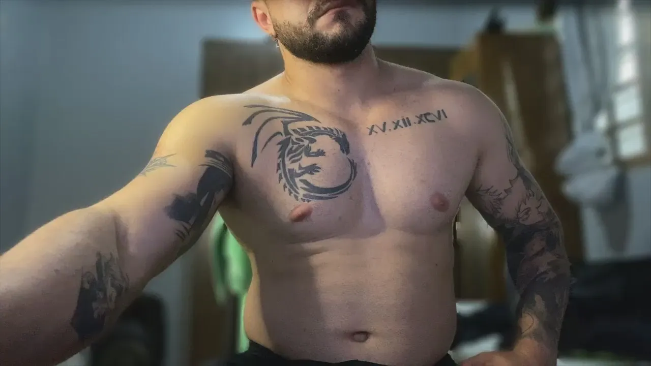 Offline gamer_lol03 on Cam4