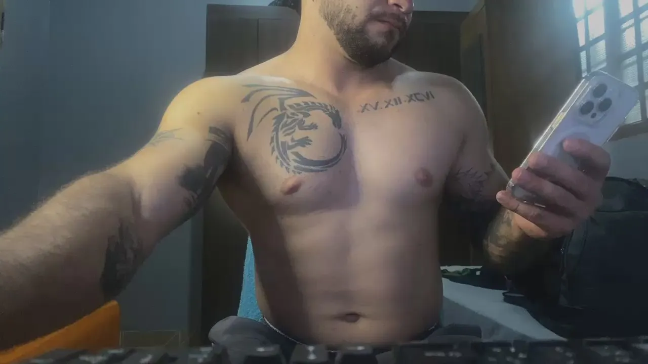 Offline gamer_lol03 on Cam4