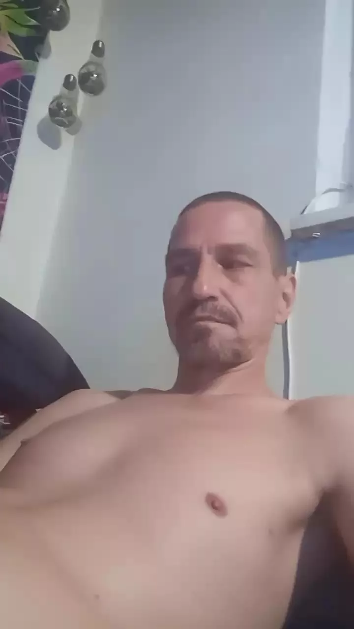 Offline GeilerKlausi35 on Cam4