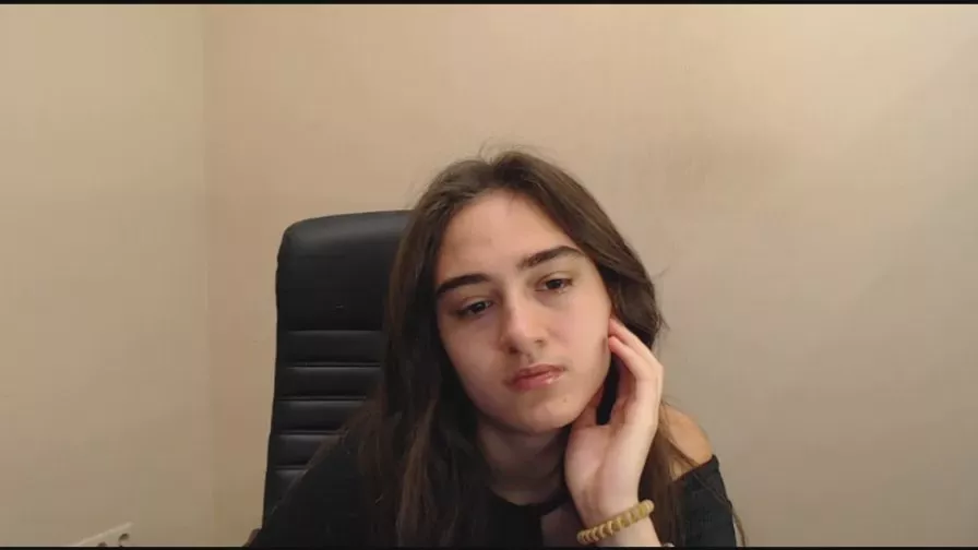 Offline gemma_arterton on Cam4