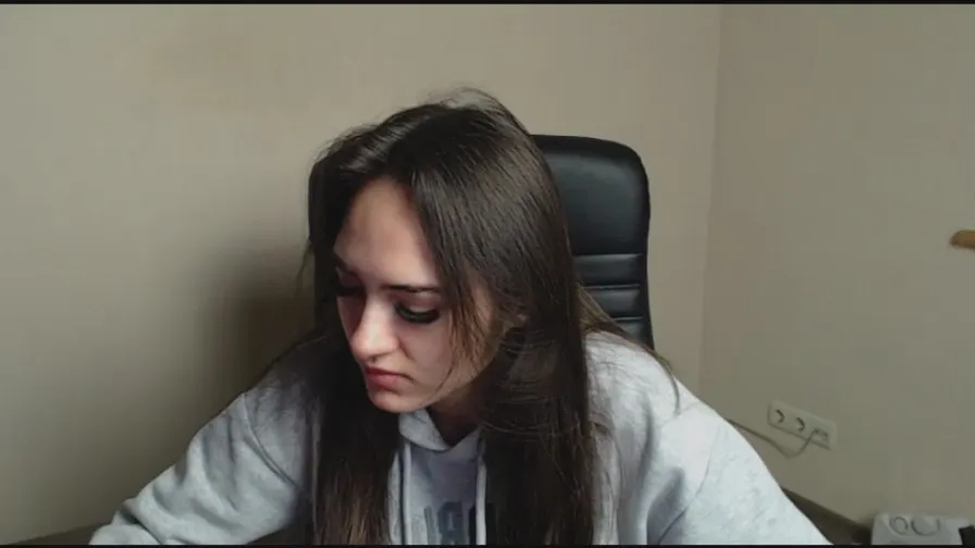 Offline gemma_arterton on Cam4