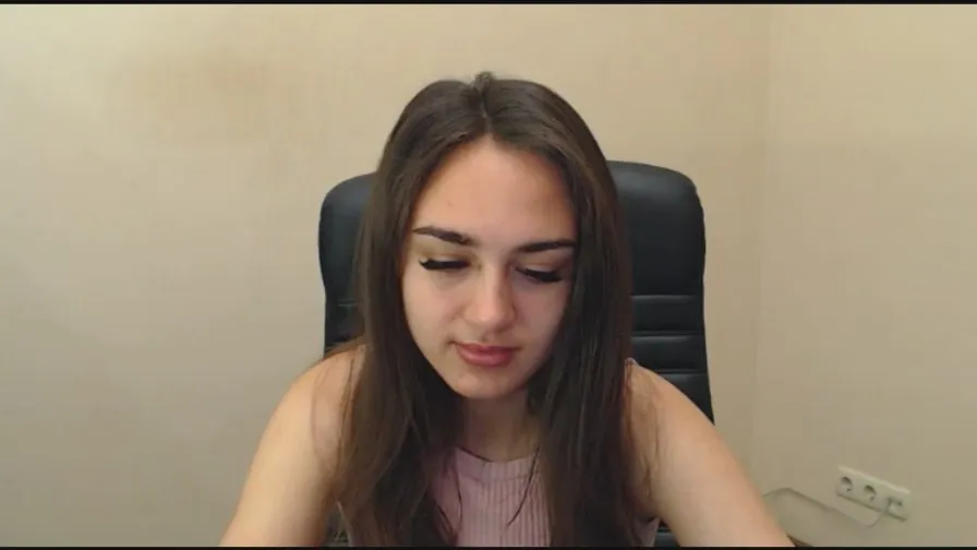 Offline gemma_arterton on Cam4