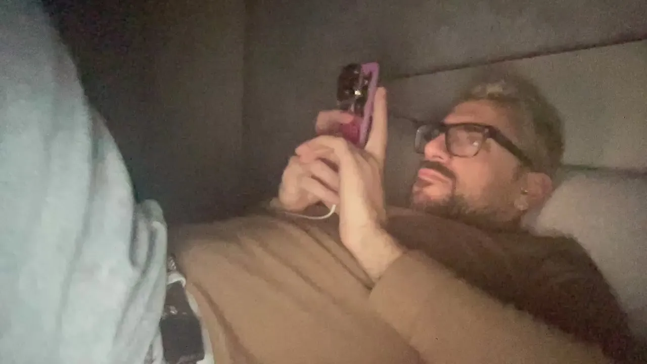 Offline Giovannuzz on Cam4