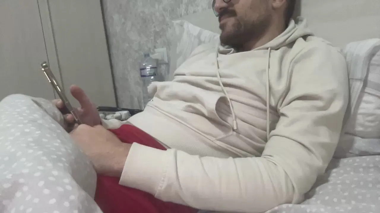 Offline Giovannuzz on Cam4