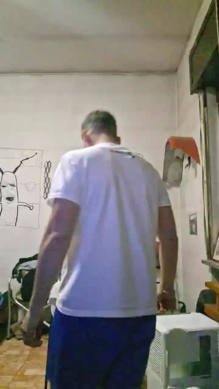 Offline Giritekno23 on Cam4