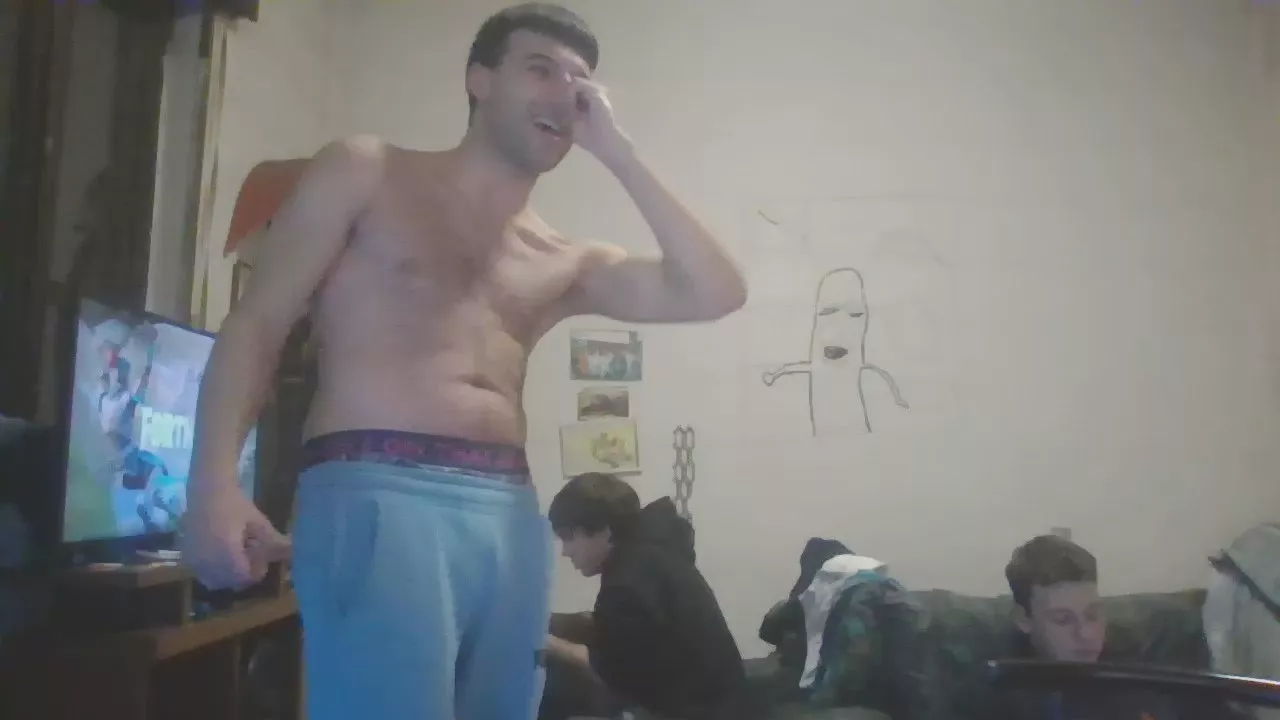 Offline Giritekno23 on Cam4