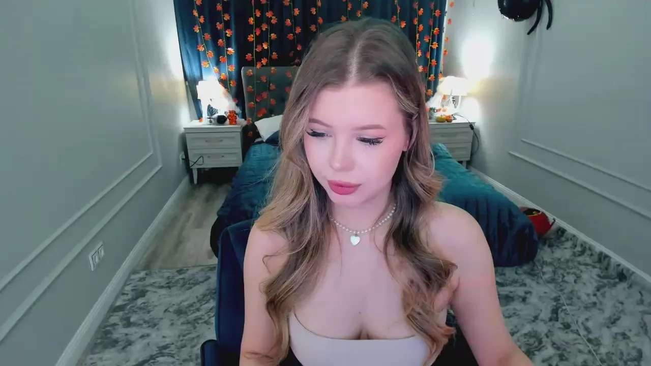 Offline GlamorousGirll on Cam4