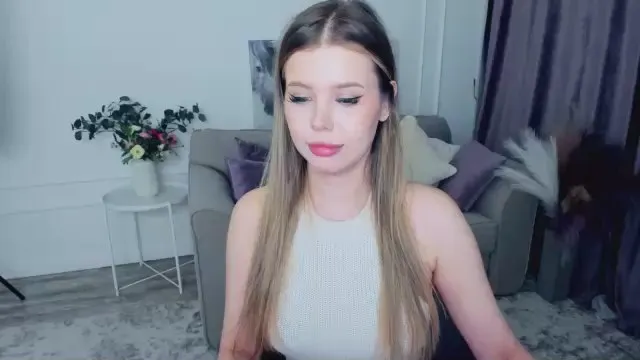 Offline GlamorousGirll on Cam4