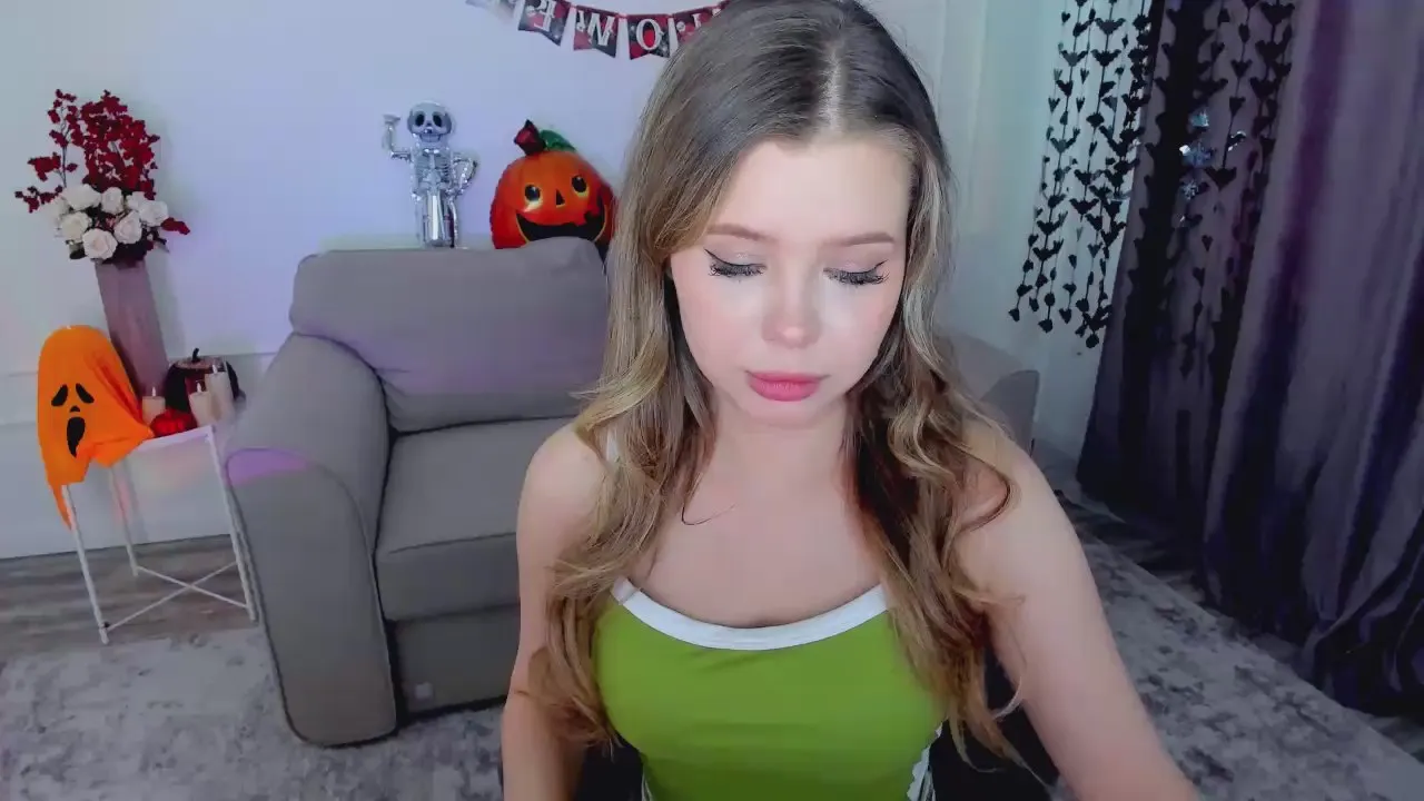 Offline GlamorousGirll on Cam4