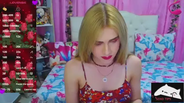 Offline Golden_girl01 on Cam4