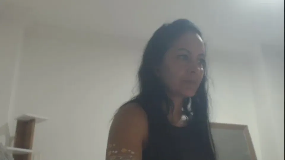 Offline GOLDENBOOTY on Cam4