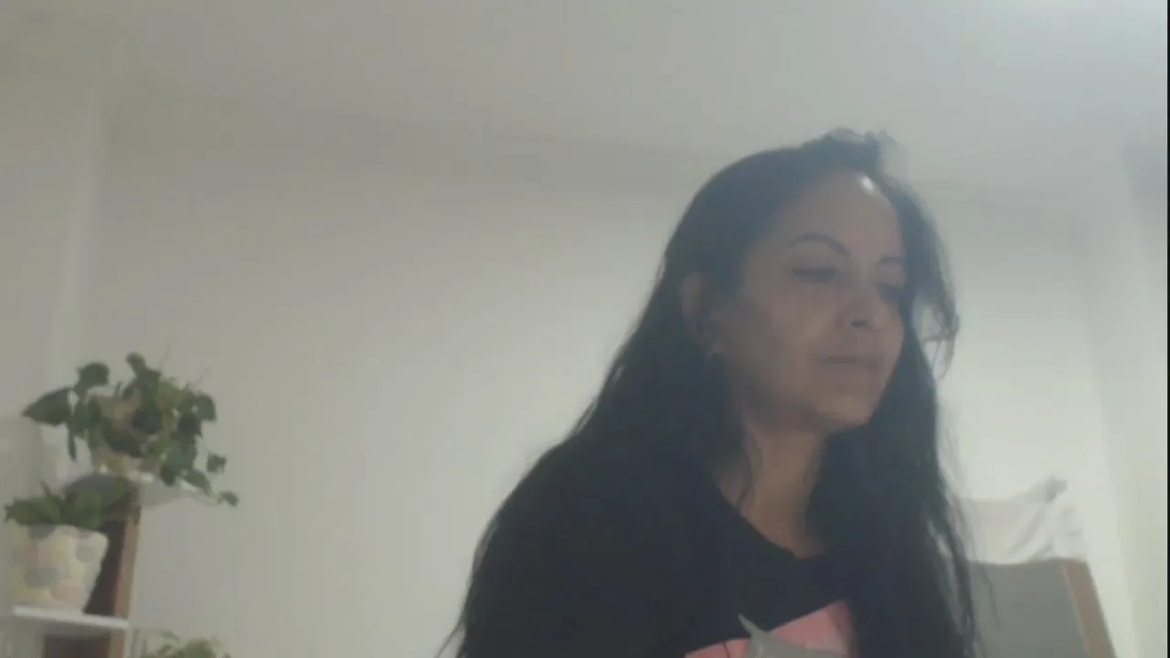 Offline GOLDENBOOTY on Cam4