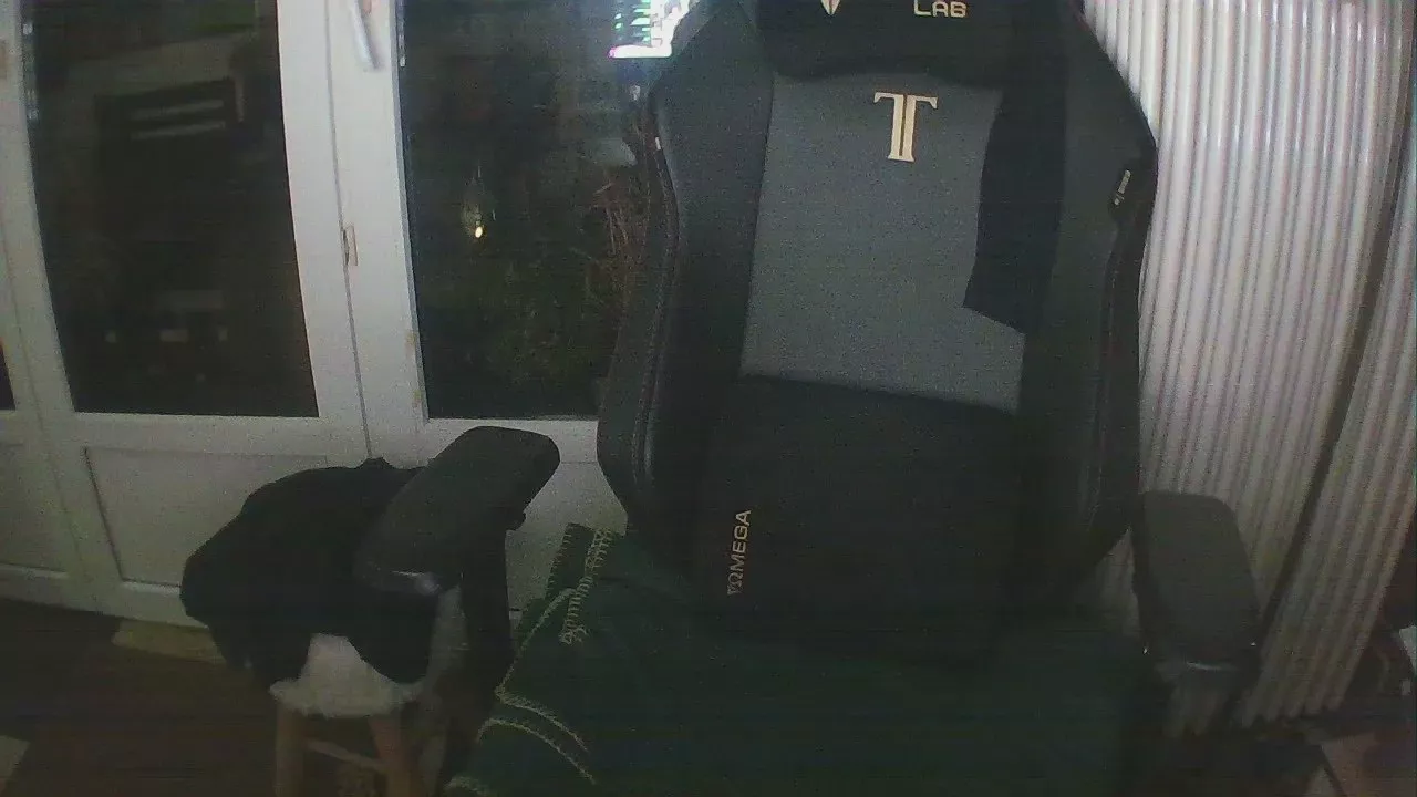 Offline Goodmcluckbln on Cam4