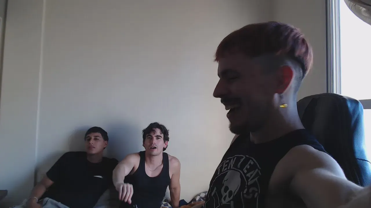 Offline gualas on Cam4