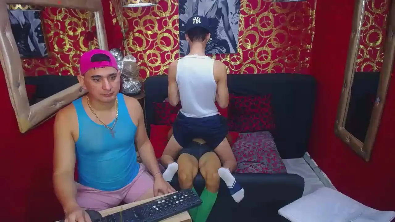 Offline GUYSPEIN on Cam4