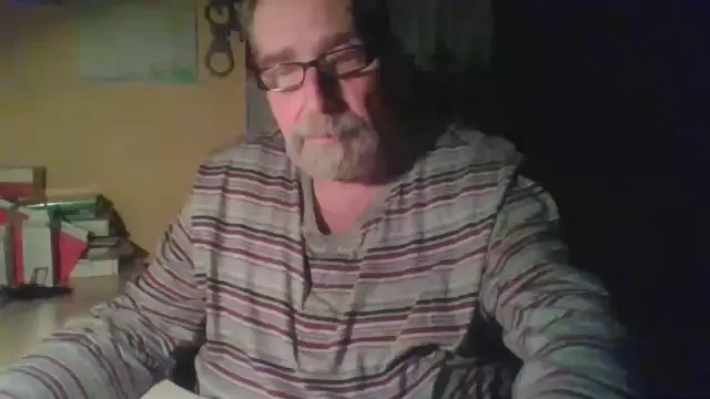 Offline hairy363dick on Cam4