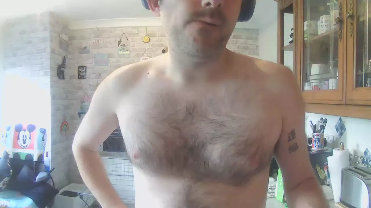 Offline HairyScottish on Cam4