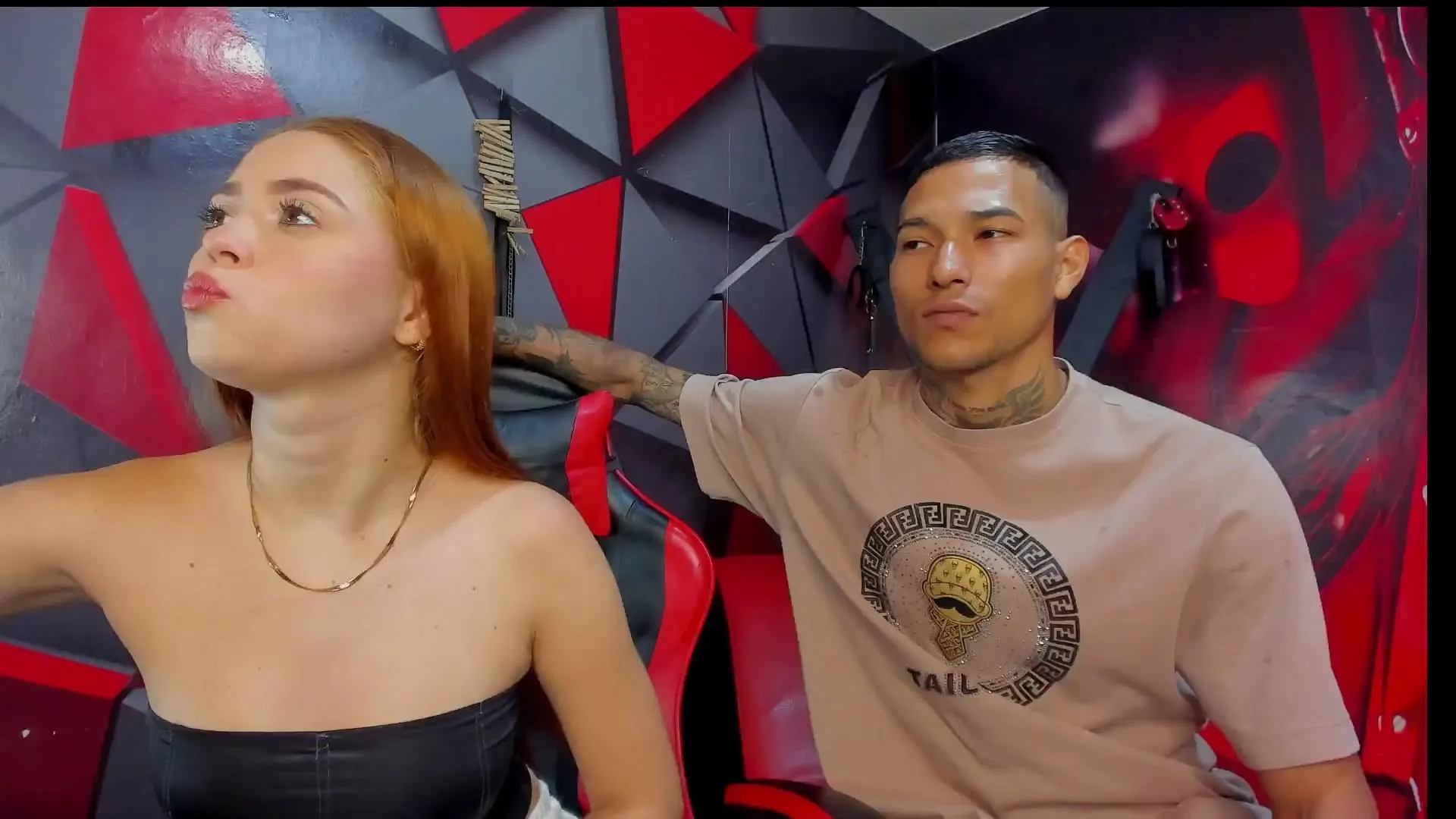 Freechat Hana_and_Zeta on Cam4